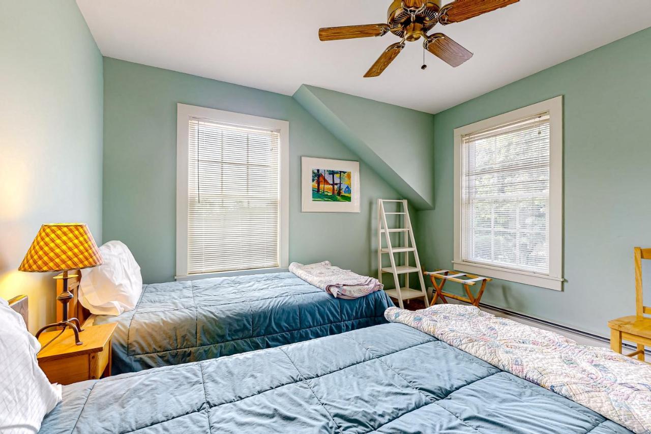 Wind Hill Farm Apartment Manchester Bagian luar foto